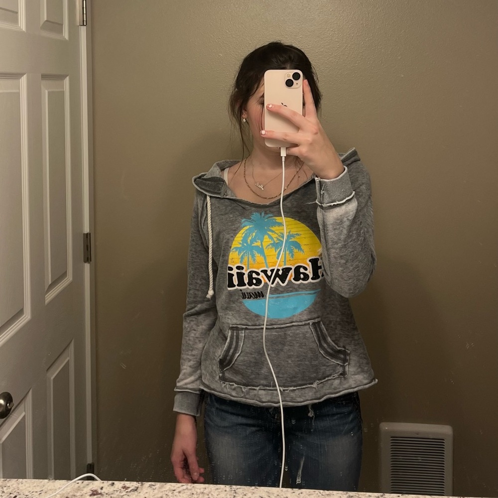 Hawaii sweater